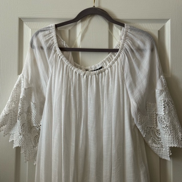 White Gauze Dress With Lace Accents by - Mlle Gabrielle - Picture 2 of 5